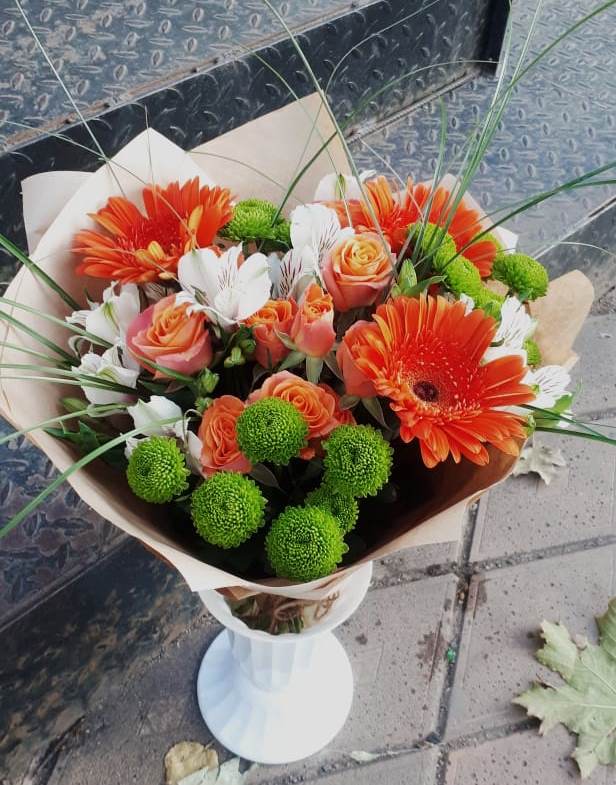 Букет цветов из: Герберы, Хризантемы, Альстромерии и Розы в Новом Хушете