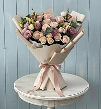 Букет цветов из:  Розы и Лизиантусы в Новом Хушете