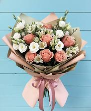 Букет цветов из:  Розы, Альстромерии и Лизиантусы #REPLACE_PRED# Новом Хушете