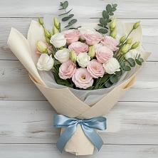 Букет цветов из:  Лизиантусы в Новом Хушете