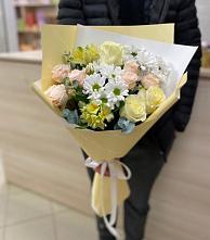 Букет цветов из:  Альстромерии, Розы и Хризантемы в Новом Хушете