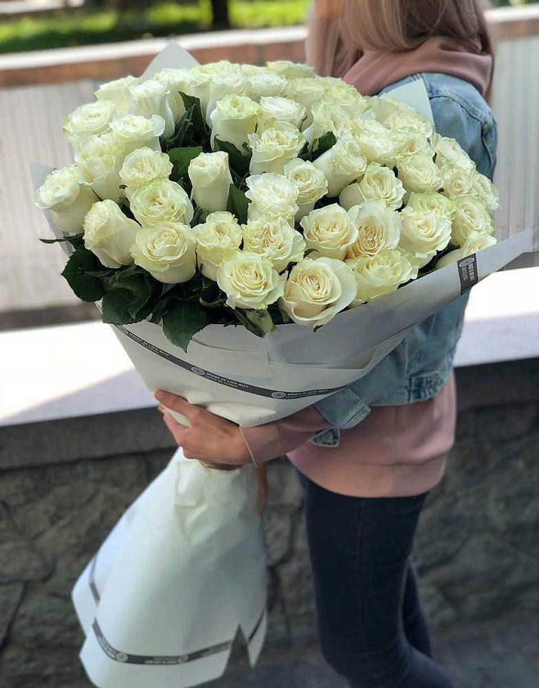 35 Белых роз в Новом Хушете Букет 35 Белых роз в Новом Хушете