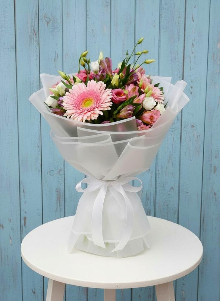 Букет цветов из: Герберы, Альстромерии и Лизиантусы в Новом Хушете