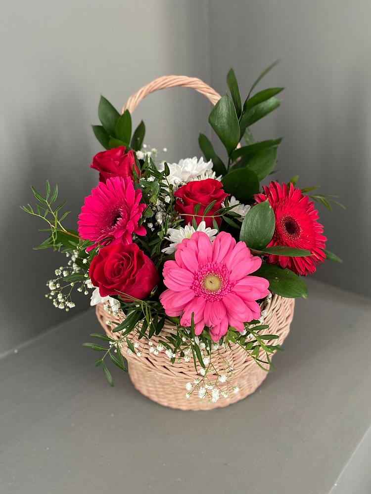 Цветочная композиция из Розы, Хризантемы и Герберы в корзине в Новом Хушете