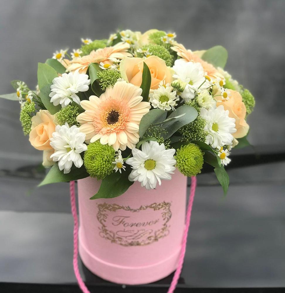 Цветочная композиция из Розы, Герберы и Хризантемы в шляпной коробке в Новом Хушете