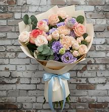 Букет цветов из:  Розы, Лизиантусы и Гвоздики в Новом Хушете