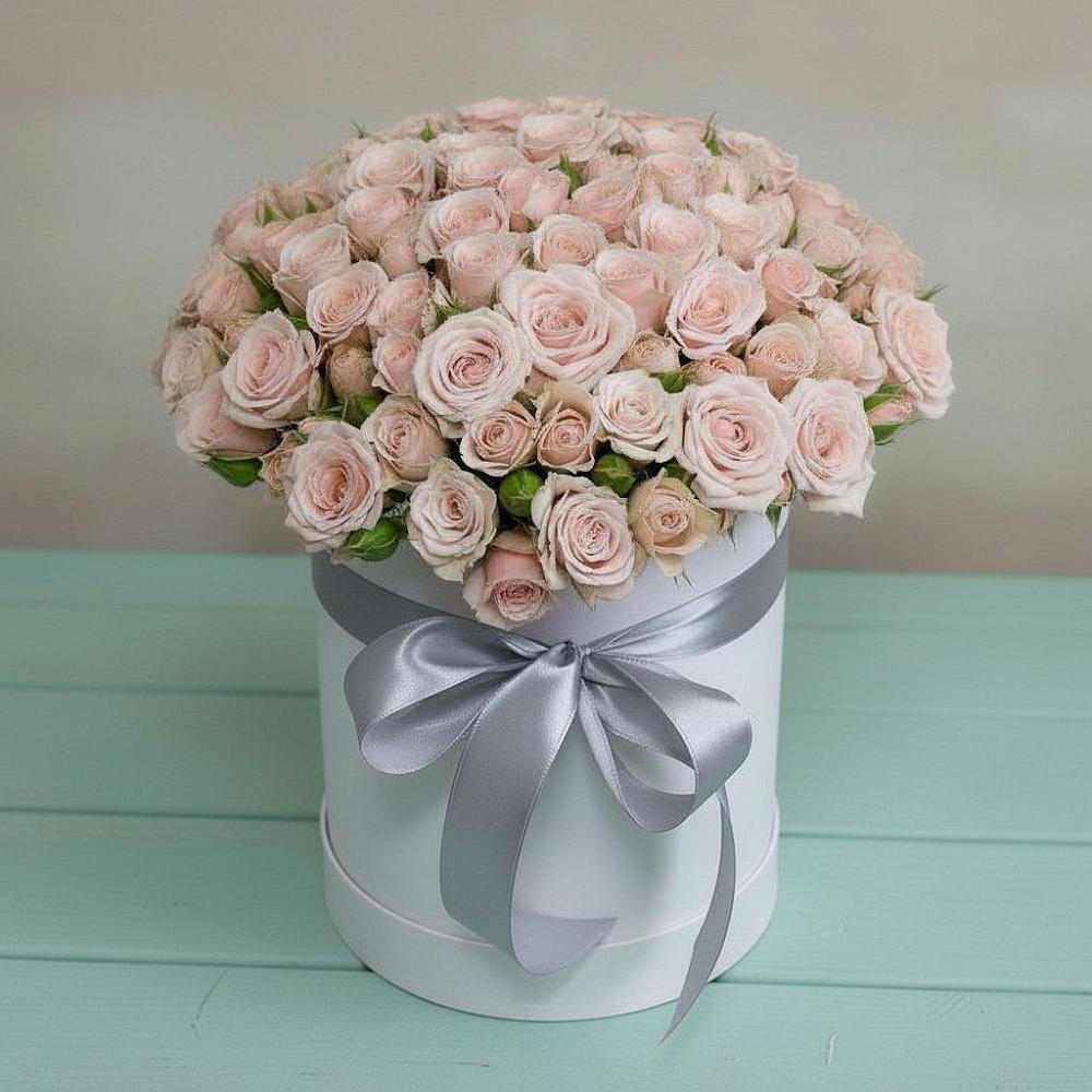 Цветочная композиция из Розы в шляпной коробке в Новом Хушете